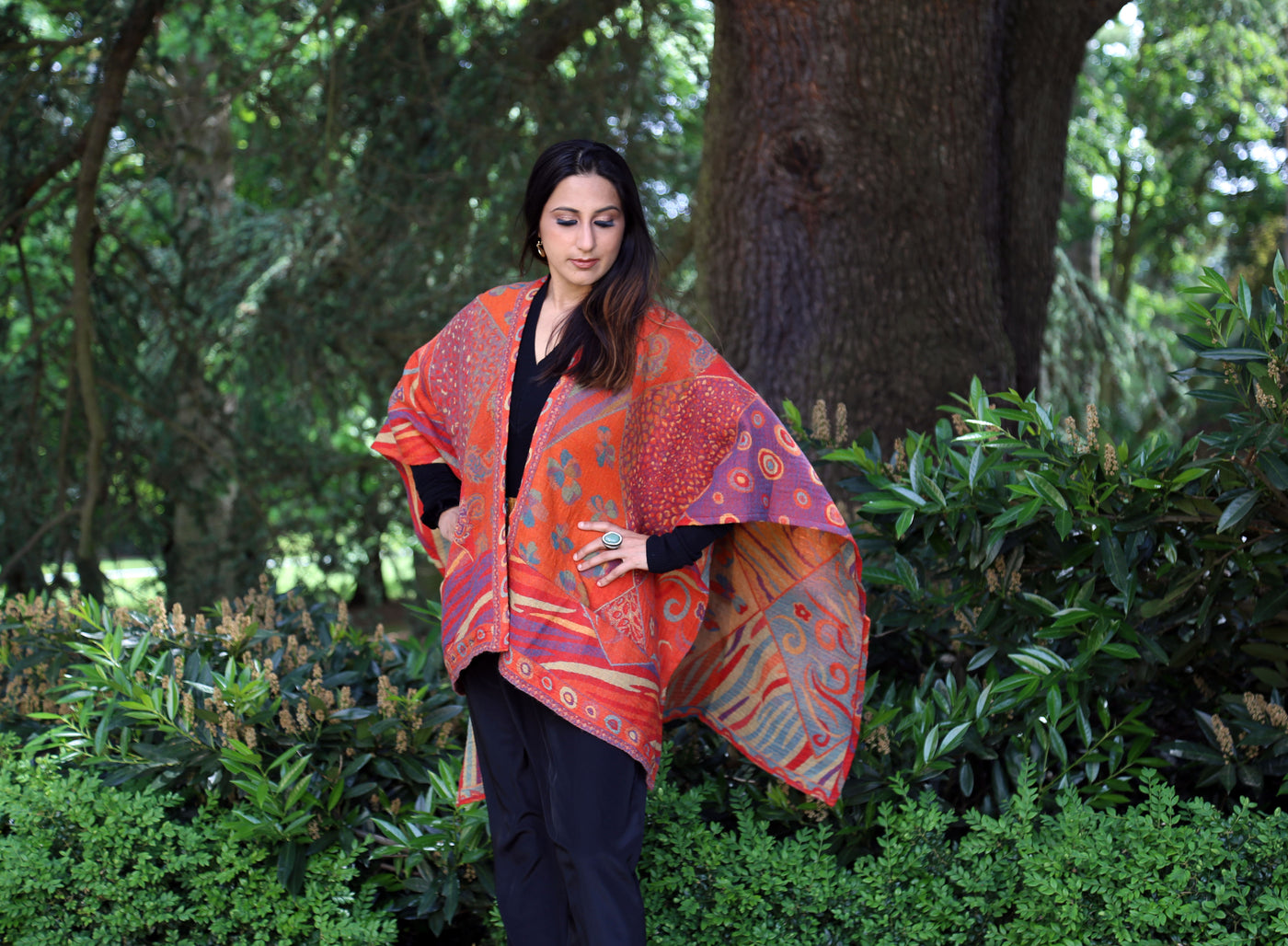 515 Ladies Boiled Wool Reversible Poncho/Cape in Tangerine Abstract + Free Bag.