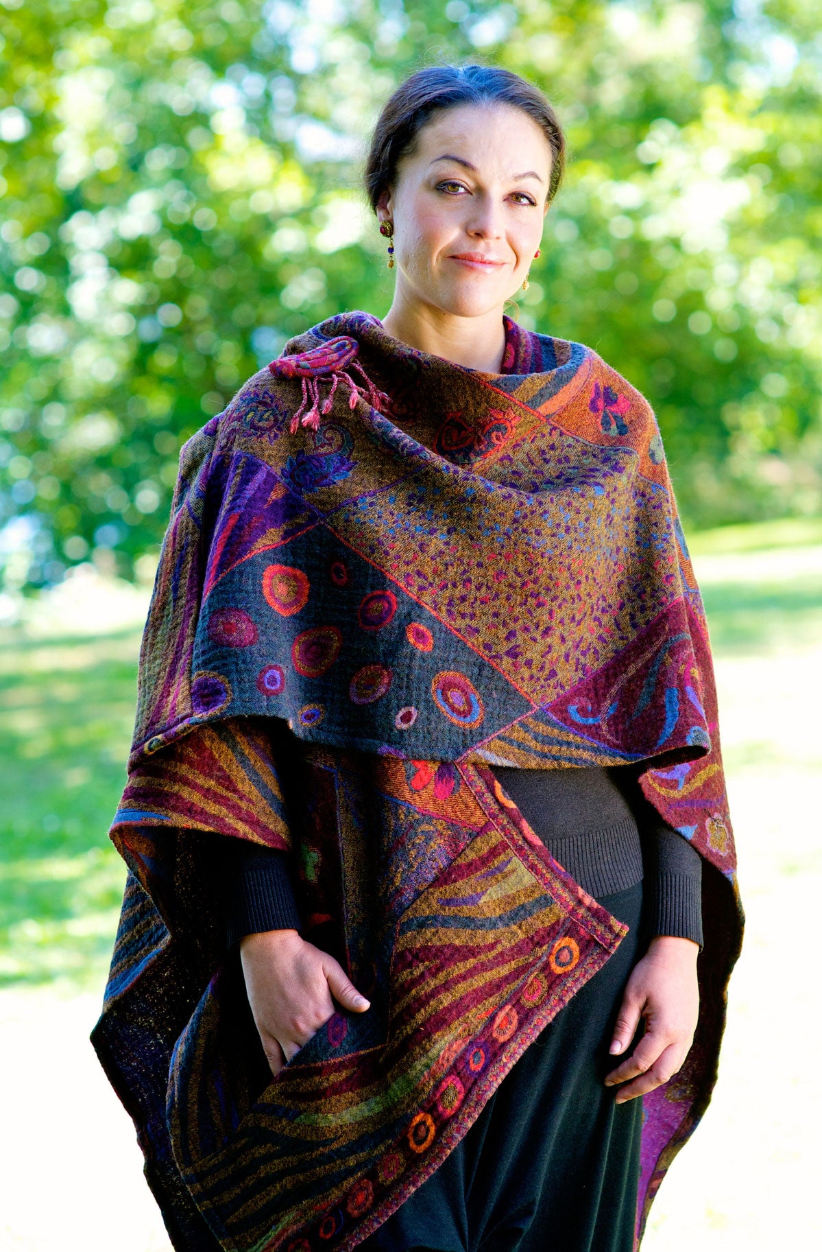 In Style Regular Poncho in Reversible Plum colors + Free Bag