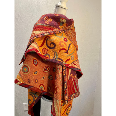 515 Ladies Boiled Wool Reversible Poncho/Cape in Tangerine Abstract + Free Bag.