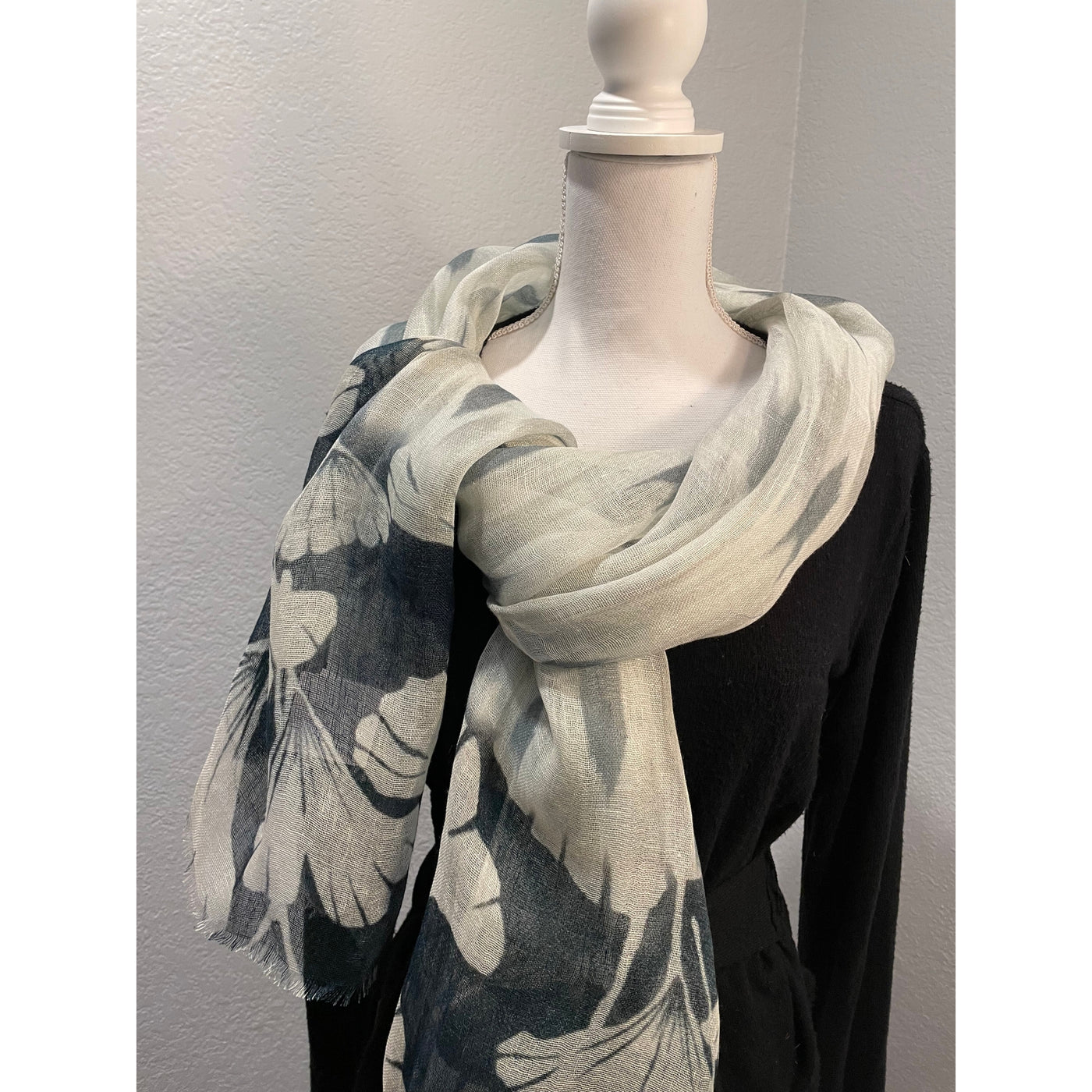 732/A/linen Scarf